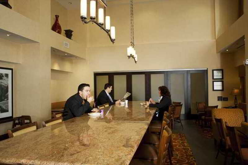 Hampton Inn & Suites Mcallen Interior photo